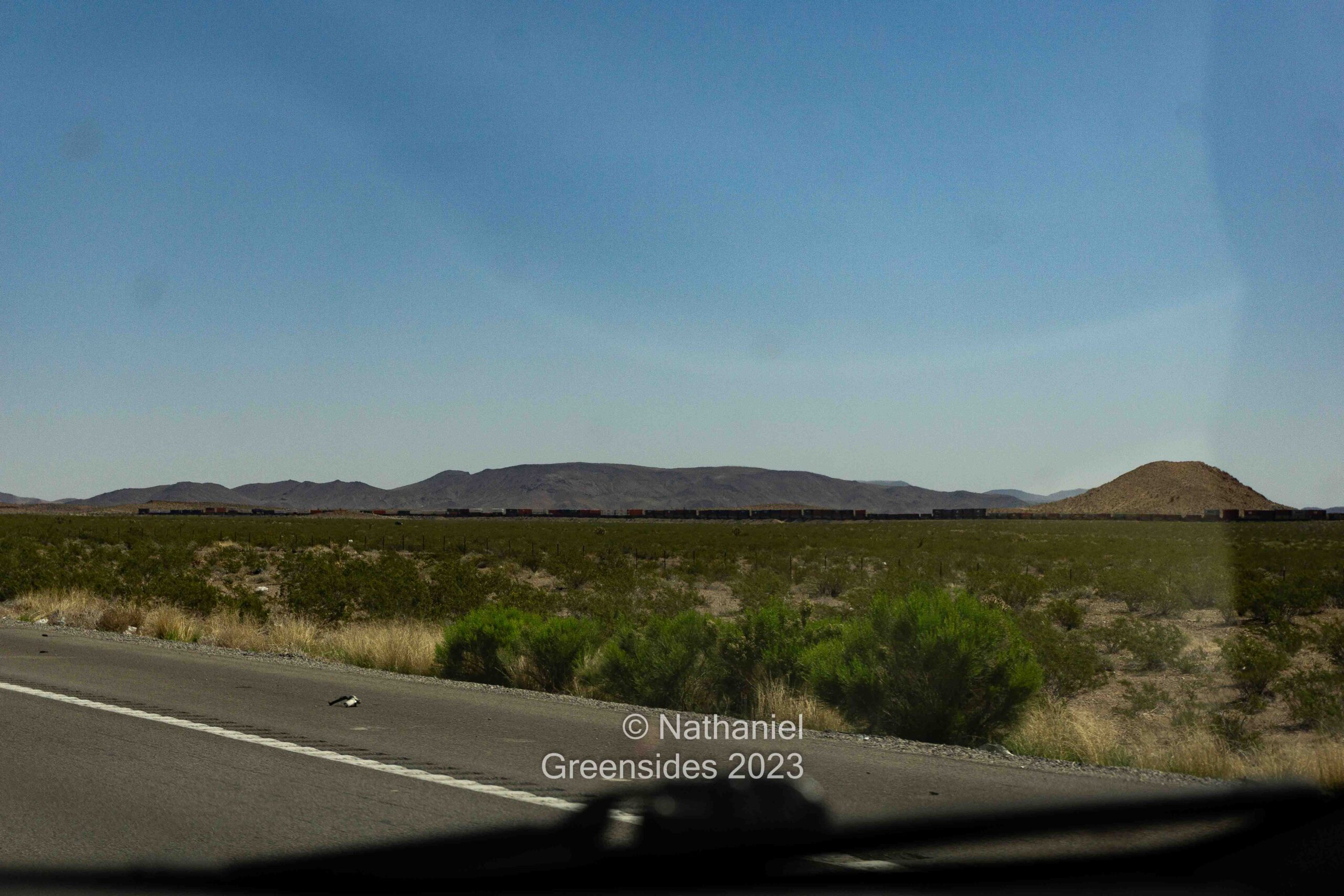 Freeway Border Signs